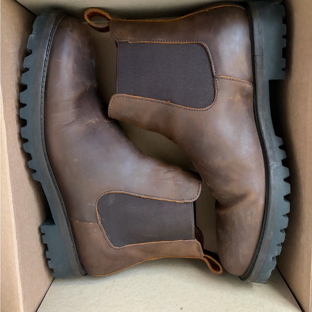 Portland Leather Patina Men’s Chelsea Boot | Canyon | size 9